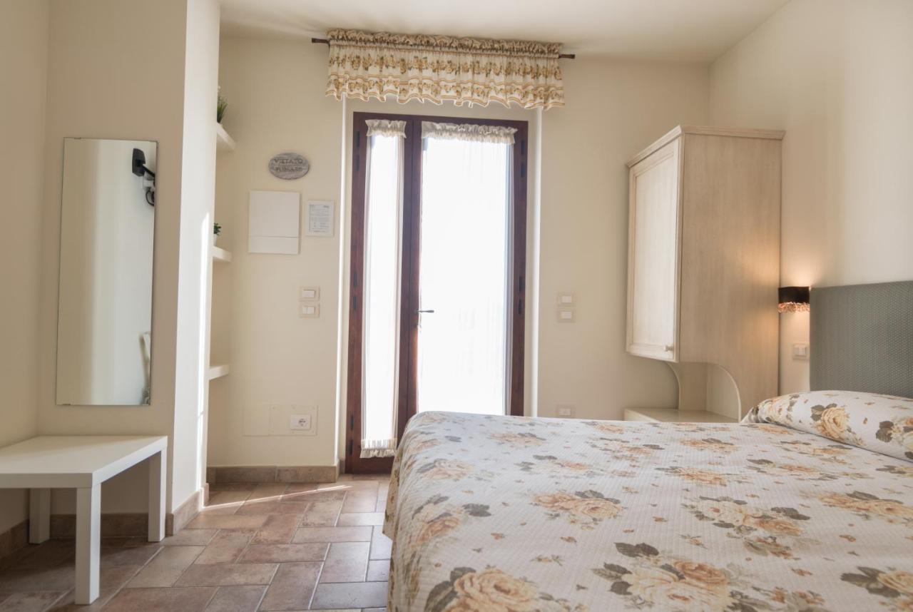 バスティーア・ウンブラ Rosa Di Assisi Bed & Breakfast エクステリア 写真