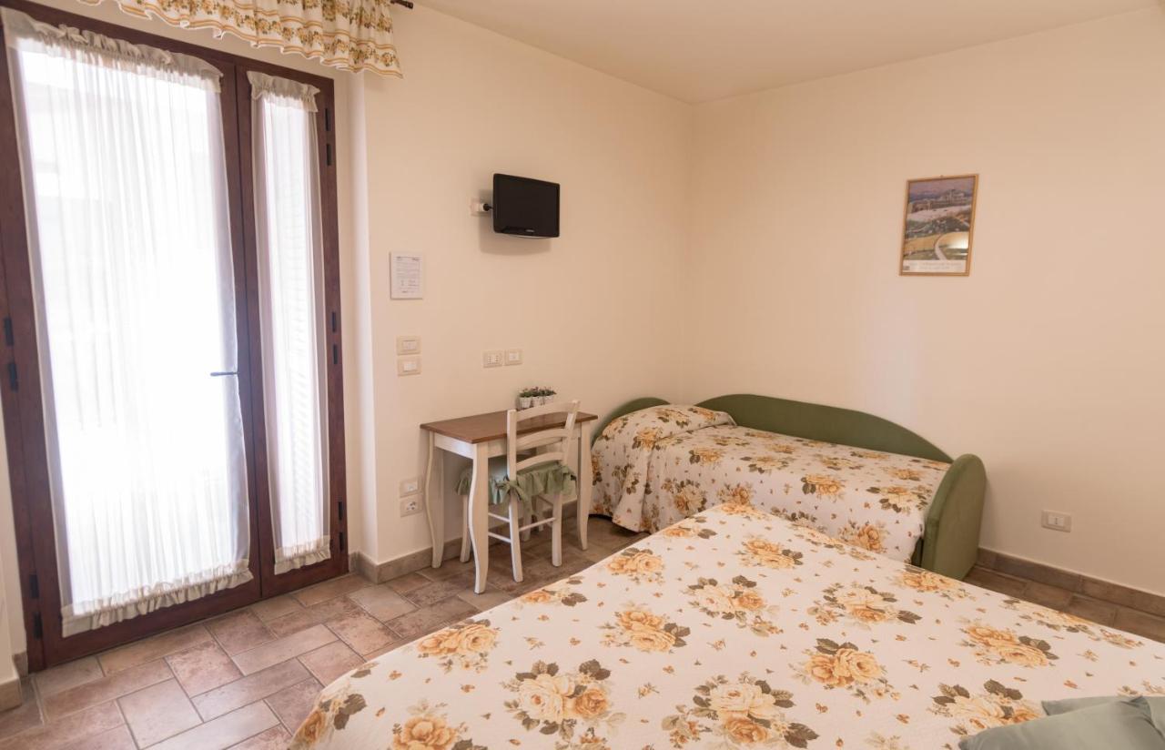バスティーア・ウンブラ Rosa Di Assisi Bed & Breakfast エクステリア 写真