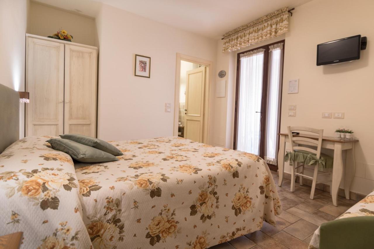 バスティーア・ウンブラ Rosa Di Assisi Bed & Breakfast エクステリア 写真