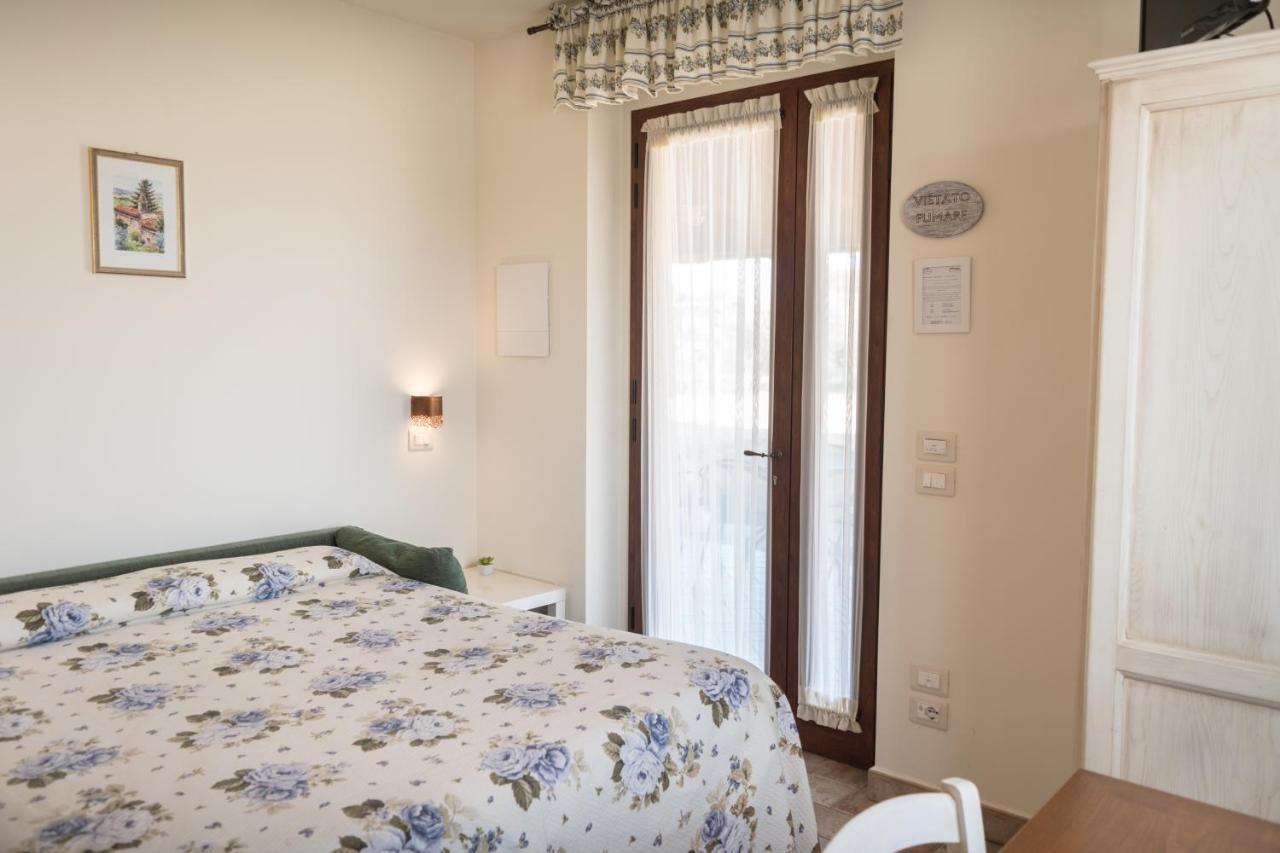 バスティーア・ウンブラ Rosa Di Assisi Bed & Breakfast エクステリア 写真